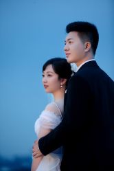 -雪中彩影婚纱摄影·微光艺术中心