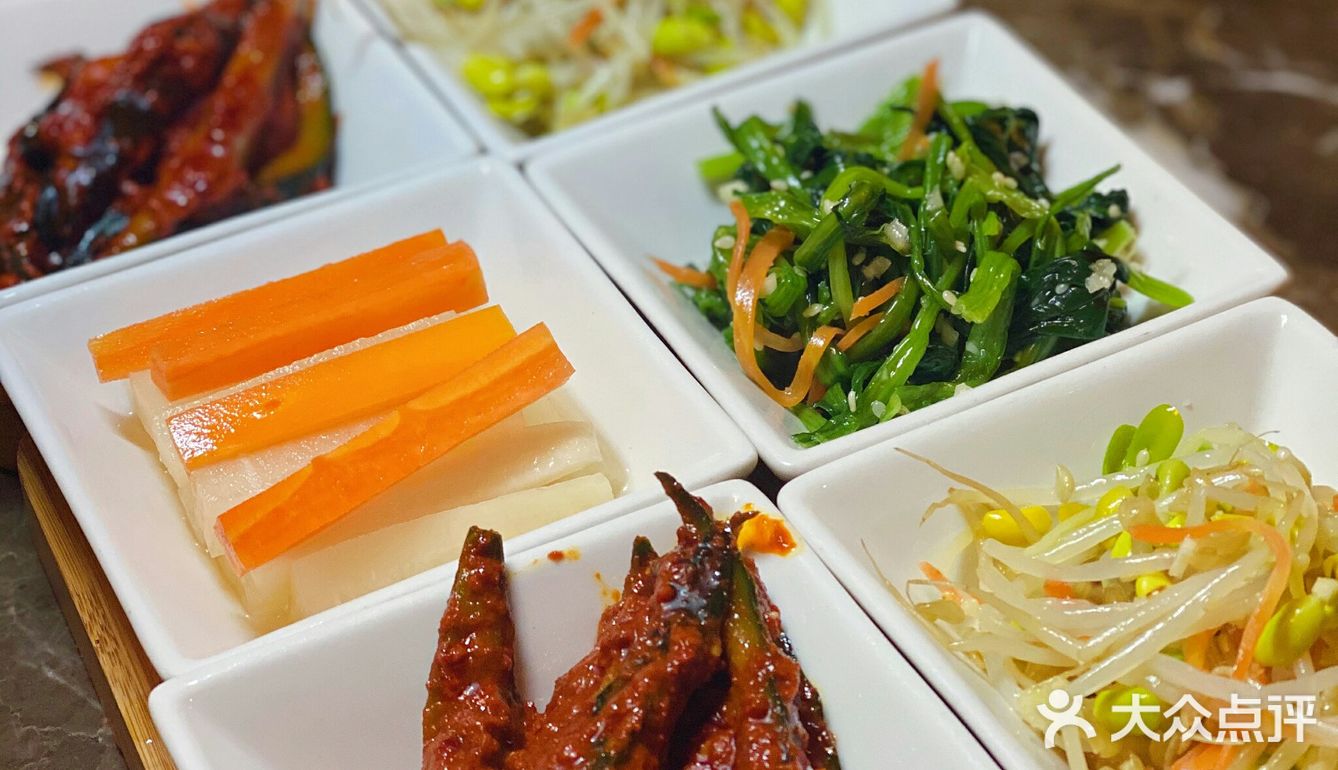 味道门炭火烧肉，给你不一样的味道[调皮]