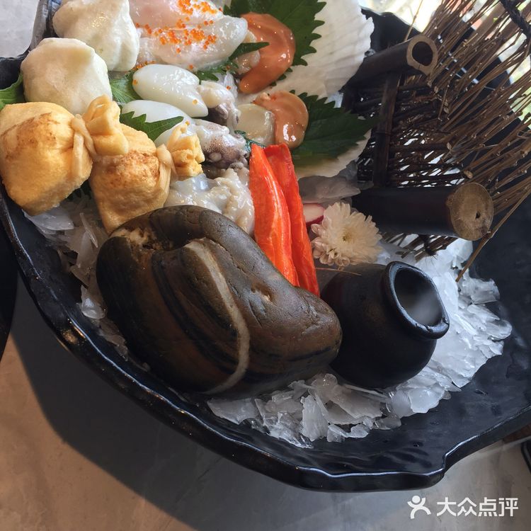 烫熟之后口感脆又甜，不过汤底偏咸