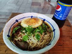 -秦云老太婆摊摊面(长嘉汇两江峯店)