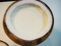 -志龙皇冠吃货椰子铺