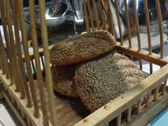 芝麻小饼-南城十里潮汕鲜牛火锅·鲜虾生滚粥(融汇老商埠店)