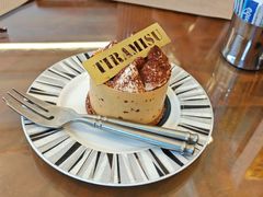 -上海和平饭店维克多咖啡厅 Victor's