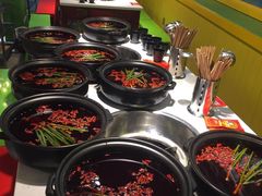 -钢管厂五区小郡肝串串香(奥克斯广场锦城万达店)