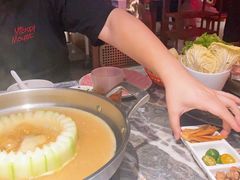 -禄婶鸡煲·打边炉