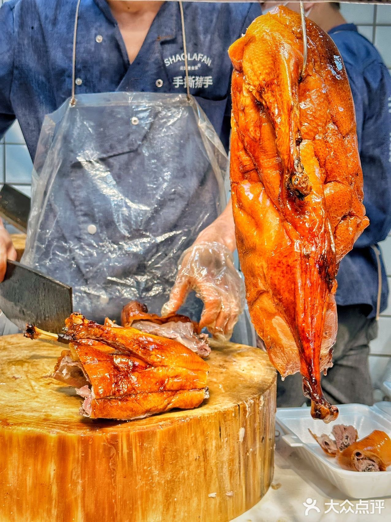 销魂脆皮烧肉｜手撕猪手每日排长龙烧腊店推荐