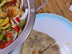 -溢心园香河肉饼总店