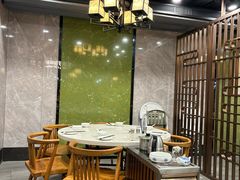 -乜都得港式茶楼(天贵路店)