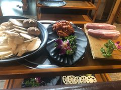 -唯成•韩国炭火烤肉 유성고기