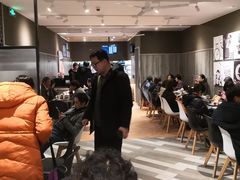 大堂-肯德基(东安路站店)