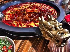 -黄潇洒老火锅(九眼桥宏济巷店)