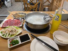 -吉友粥底火锅(方斜路店)