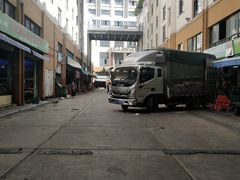 -三亚新鸿港水果一级批发市场