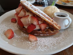 -ROAST coffee & eatery