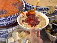 -何老二卤汁凉粉