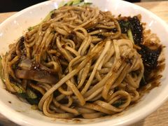 炸酱面-郑阿姨的家·이모네·韩料&烤肉(武川路店)