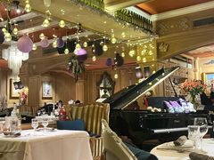 -火车头法国西餐厅