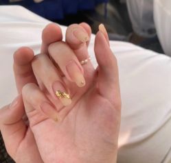 -悦指间美甲美睫