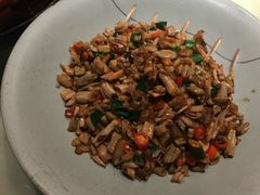 -佬麻雀·新湘菜(珠海金发购物中心店)