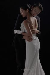 -至臻微拉婚纱摄影