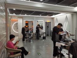 -艾美A·M Hair Salon