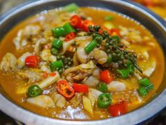 干锅牛蛙-河畔春天时尚餐厅