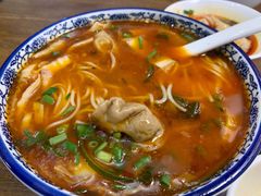 砂锅肥肠粉-三生小馆(亭知路店)