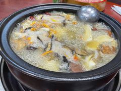 野生菌汤锅-菌之家·专业纯野生菌火锅·特色炒菌