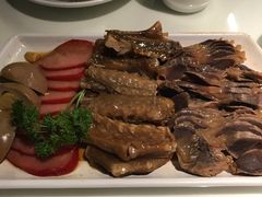 -新大咀港式茶餐厅(宝山万达店)