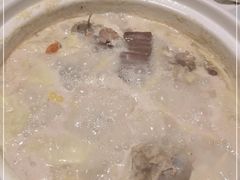 -三人行骨头王火锅(长寿店)