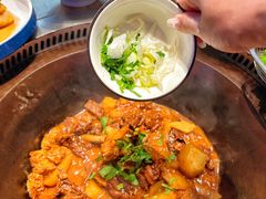 -山河屯铁锅炖·非遗东北菜(南山店)