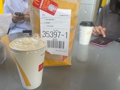-麦当劳(中二横路店)