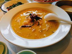 特色酸汤鱼片-褚记北京烤鸭(广州路店)