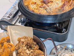 部队锅加芝士-富乐满韩国正宗炸鸡韩国料理(虹泉路店)