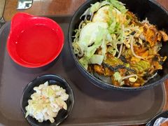 鱿鱼五花肉拌饭-米屋石锅拌饭(师大店)