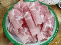 东镇鲜猪肉-东镇老火锅(长春路首店)