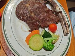 -豪客嘉族·麦尼顿西餐厅(乐福天下店)