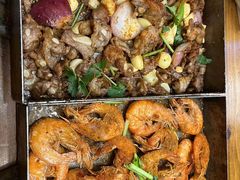 -老东镇啤酒屋海鲜加工·蒸汽海鲜·海鲜烧烤(台东店)