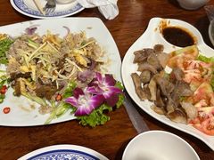 -Dang restaurant (patong phuket)