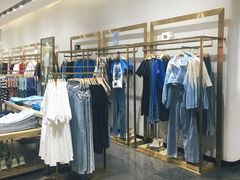 -URBAN REVIVO(济南世茂广场店)