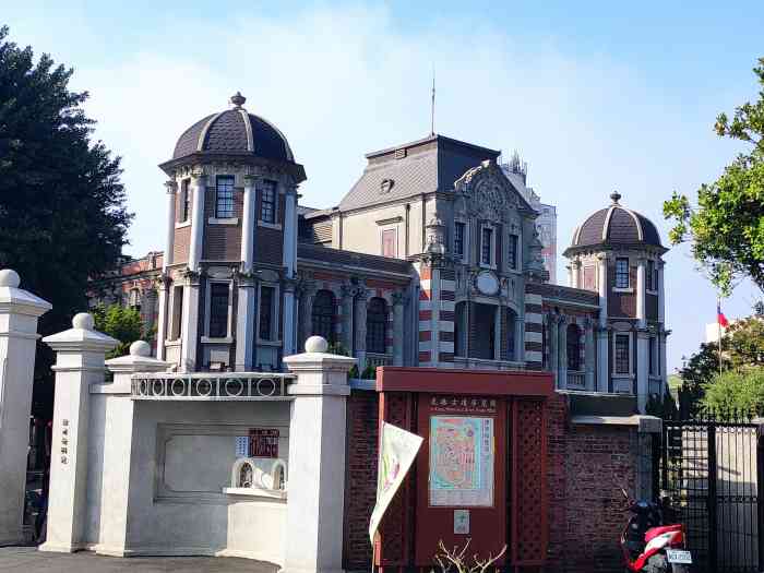 打分鹿港小66伴随罗大佑的歌出名,更有名的是台湾五大望族鹿港辜家