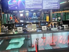 -极限PLAY运动娱乐新世界·团建派对表演休闲馆·室内高空游乐园