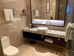 -上海龙之梦万丽酒店