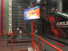 -极限PLAY运动娱乐新世界·团建派对潮玩休闲馆·室内蹦极高空游乐园