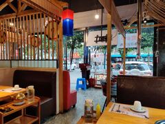 大堂-唯成•韩国炭火烤肉 유성고기