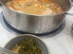 -喃喃椰·糟粕醋·椰子鸡火锅(七堡花园店)