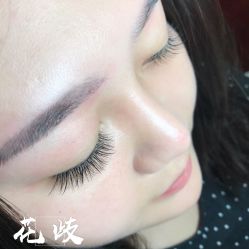 -花岐款式专研健康美甲沙龙