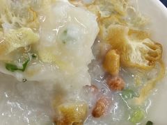 艇仔粥-穗银肠粉店(东川路店)