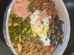 -Ameigo梅果·云贵川bistro(长宁来福士店)