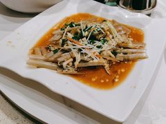 -谊荣海鲜大牌档(石湖店)